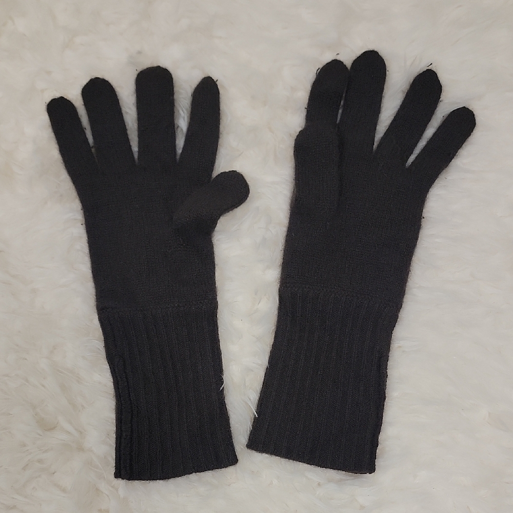 Cashmere Gloves - Picture 2 of 9